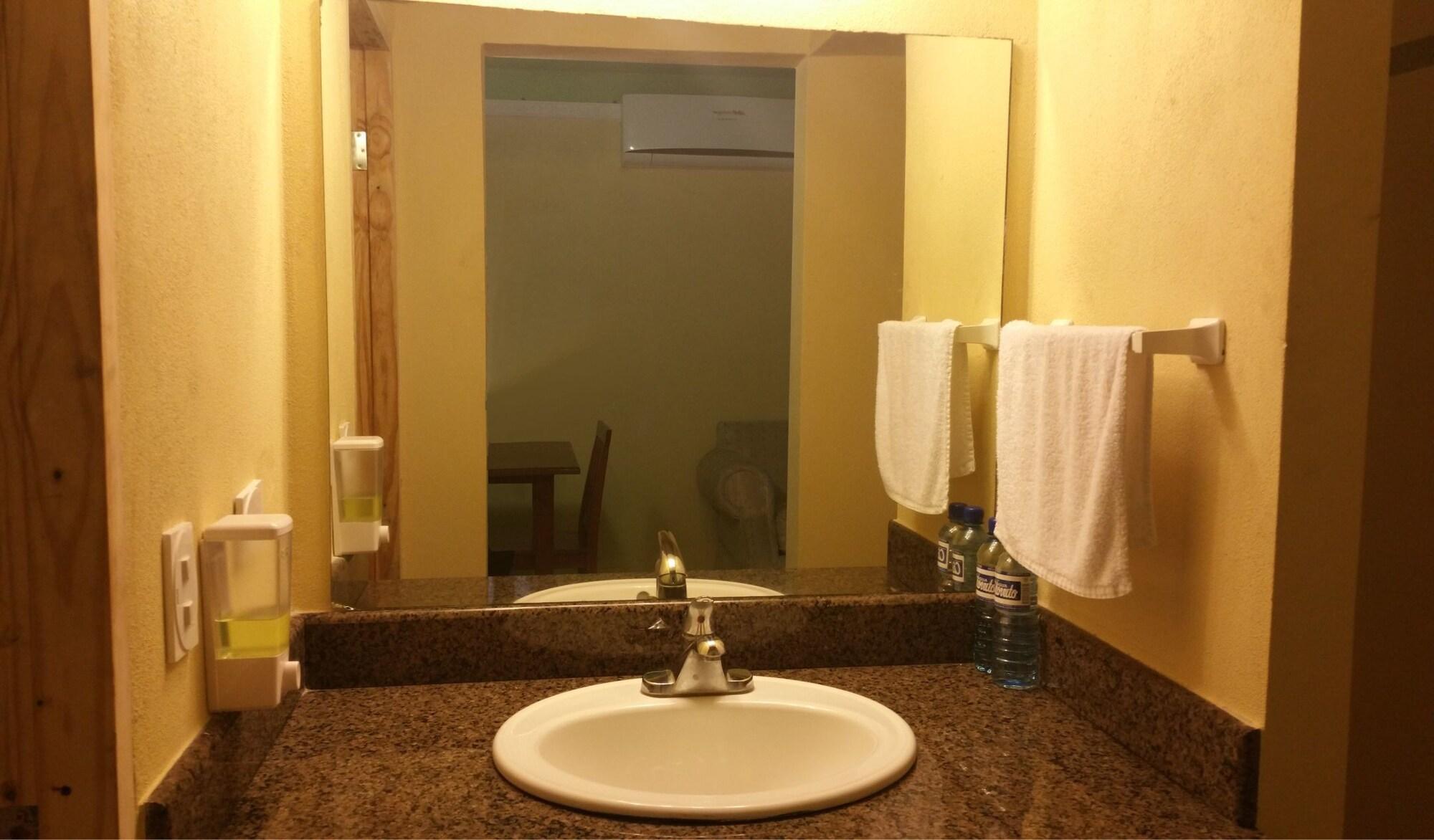 Hotel Estrella 马塔莫罗斯 外观 照片